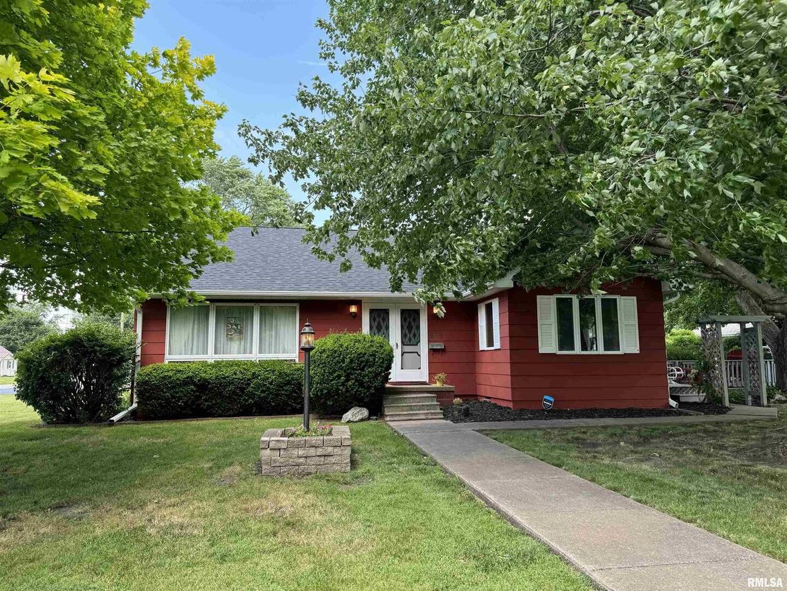 809 SW 6th St., Aledo, IL 61231