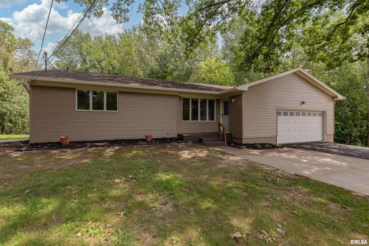 4041 30th St., Rock Island, IL 61201