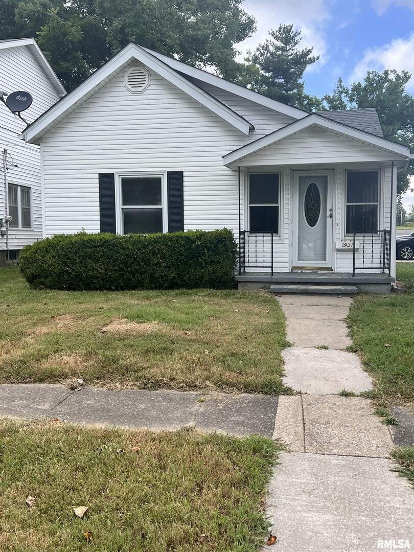 307 N Morgan St., Anna, IL 62906
