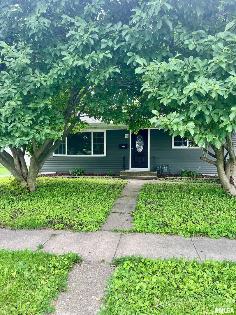 312 E Center St., Cambridge, IL 61238