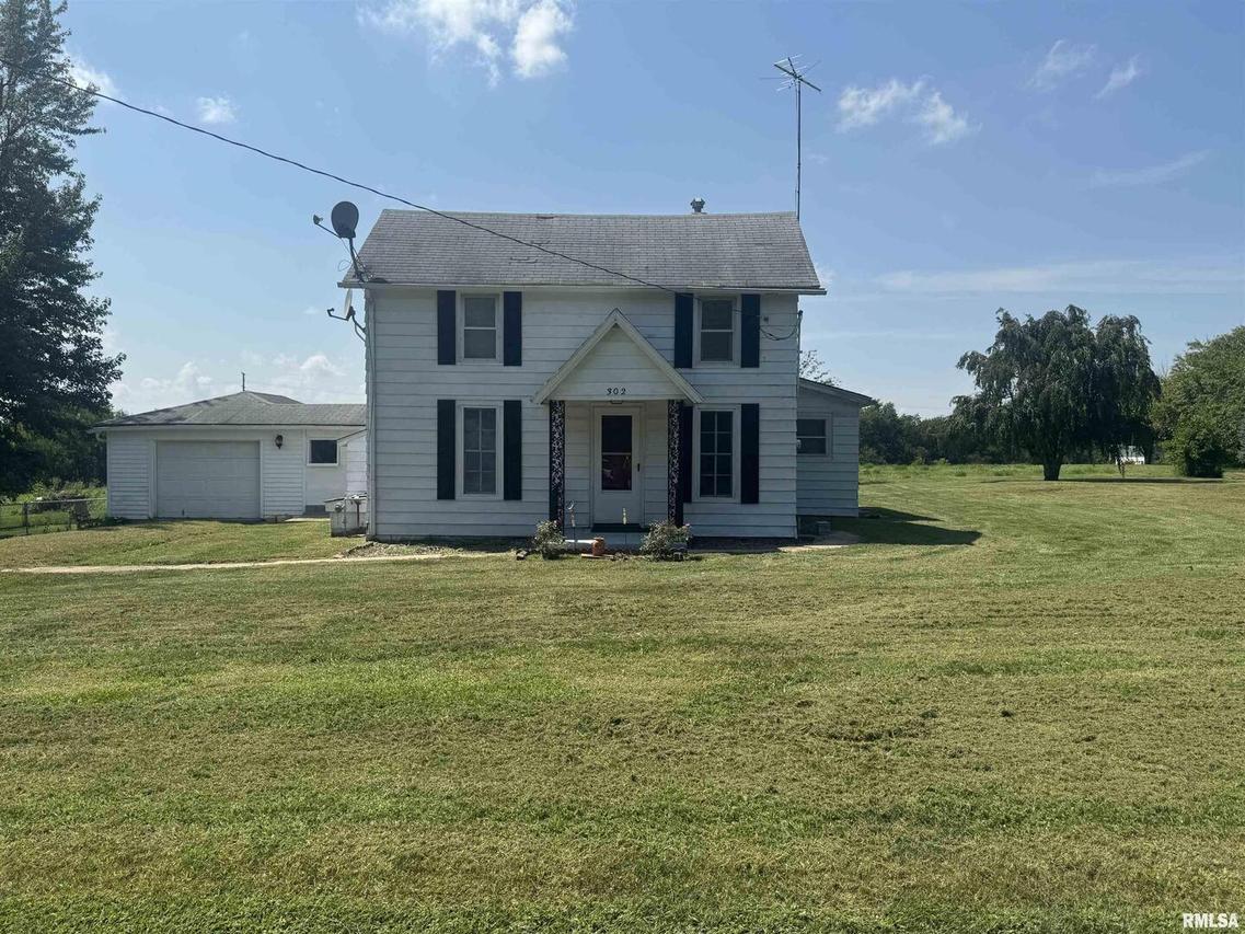 302 Coeburg St., Rio, IL 61472