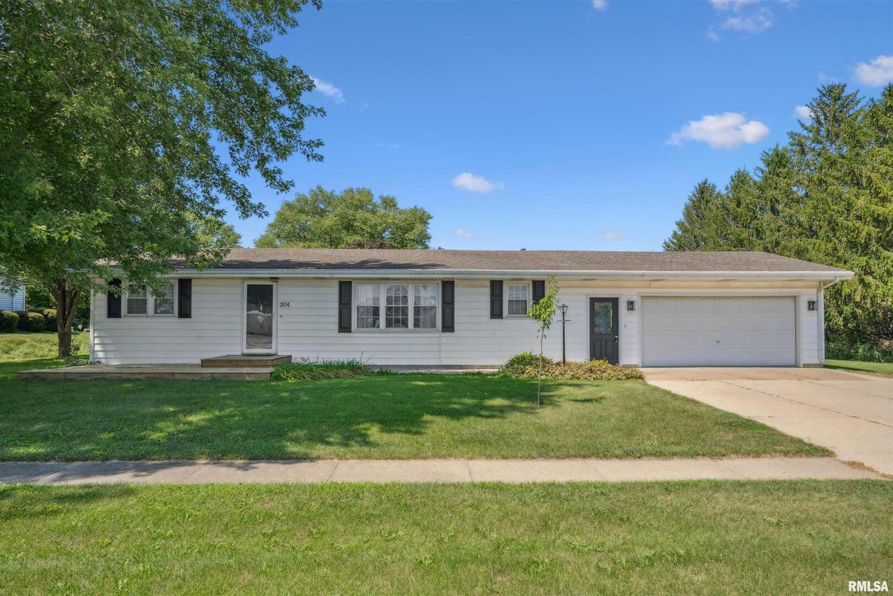 204 S East St., Annawan, IL 61234