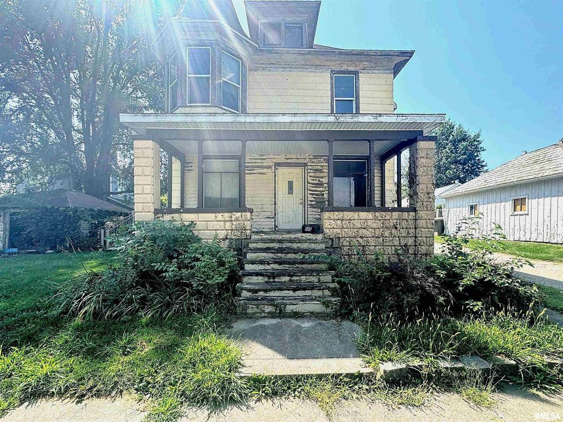 115 Roosevelt Ave., Kewanee, IL