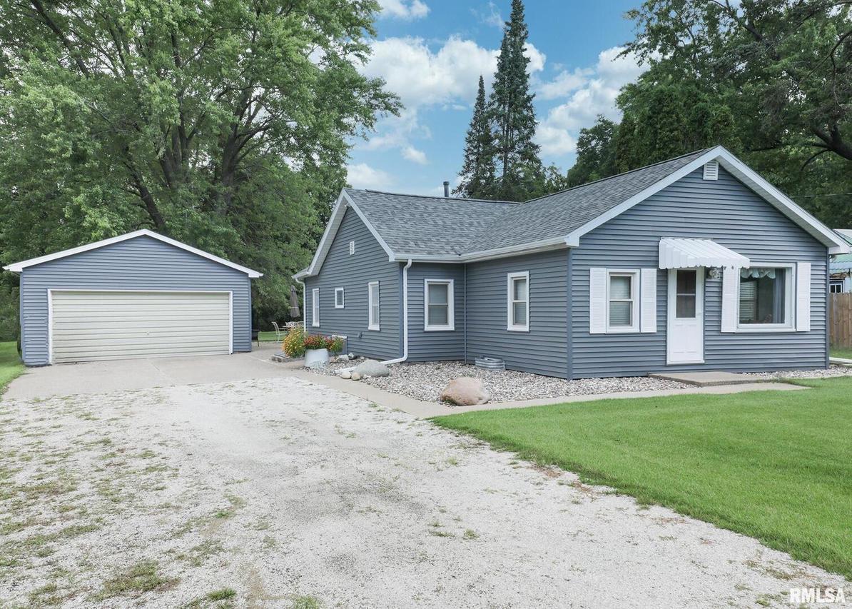 3919 32nd Ave., Moline, IL 61265