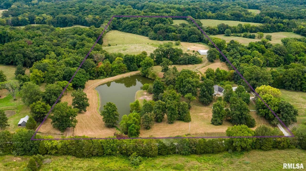 1385 Christian Chapel Rd., Anna, IL 62906