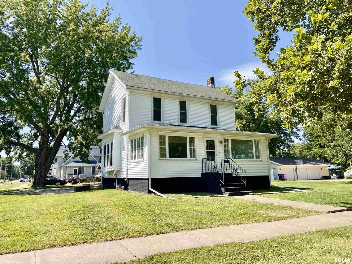 601 N College Ave., Aledo, IL 61231