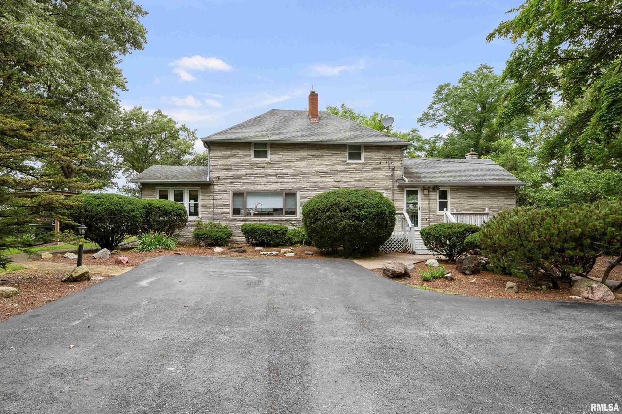 21116 River Rd., Cordova, IL 61242