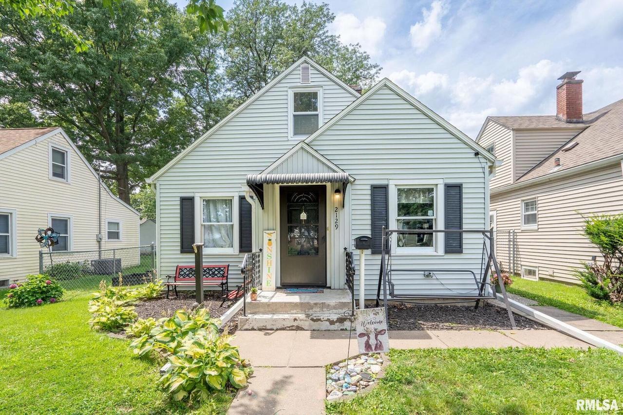 2129 4th St., Moline, IL 61265