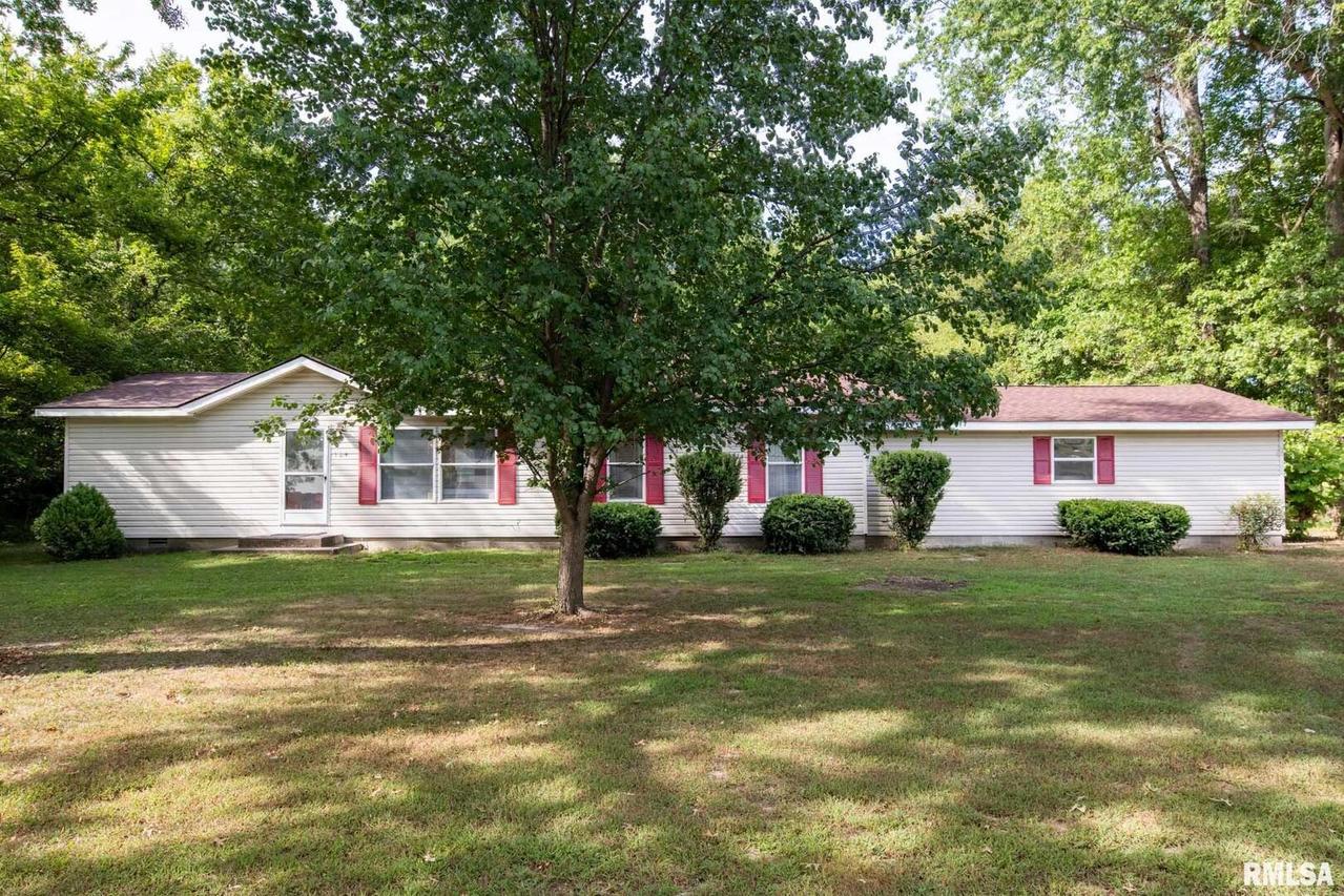 124 Merry Acres Ln., Carterville, IL 62918