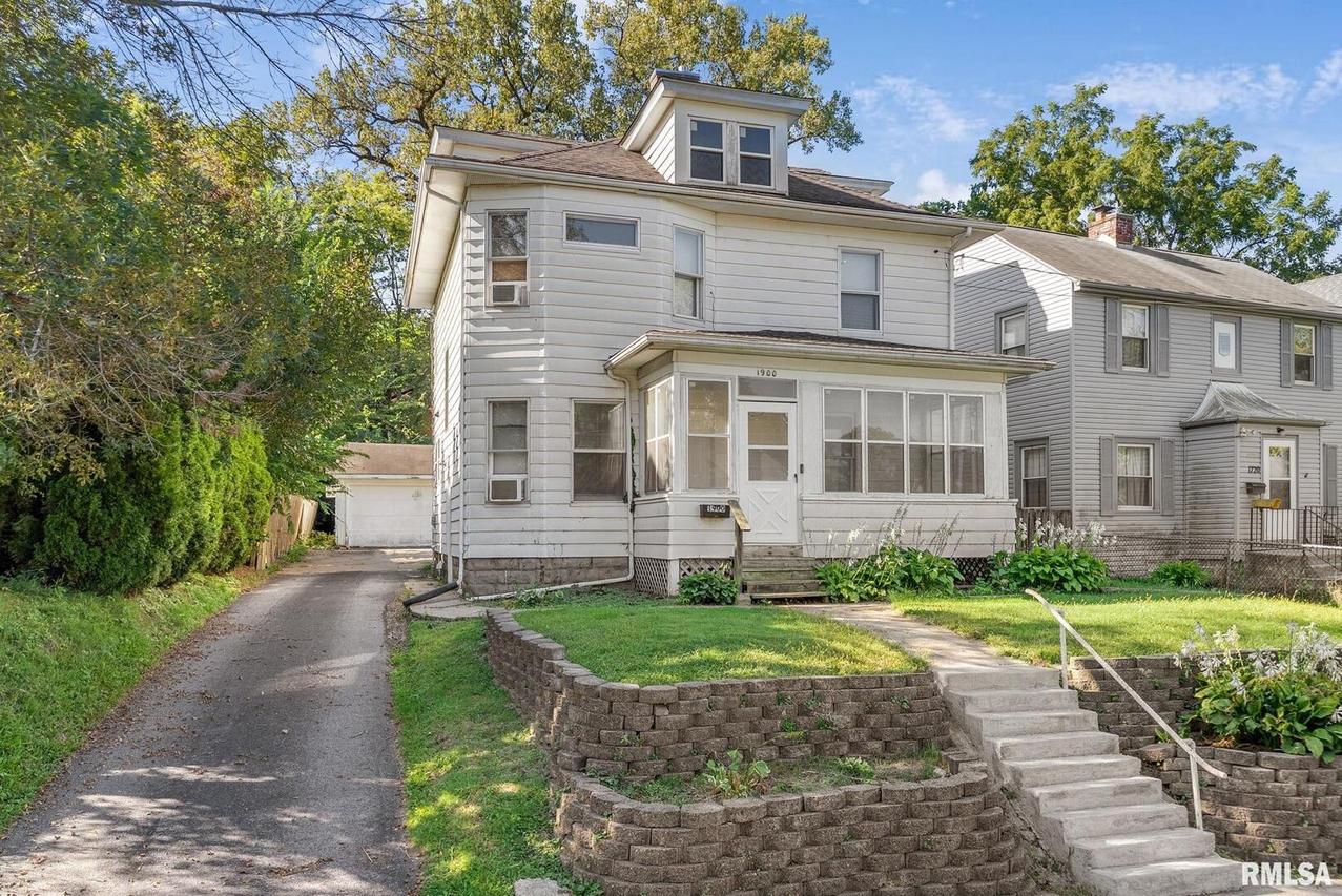 1900 13th Ave., Rock Island, IL 61201