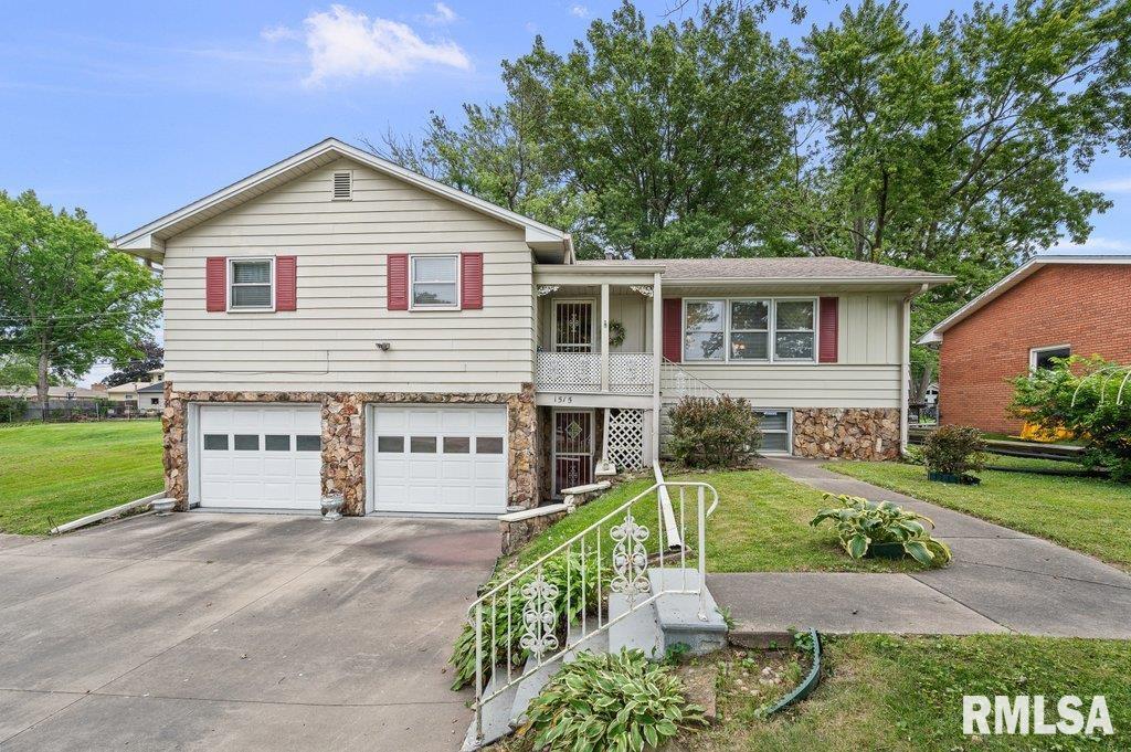 1515 10th St., Silvis, IL 61282