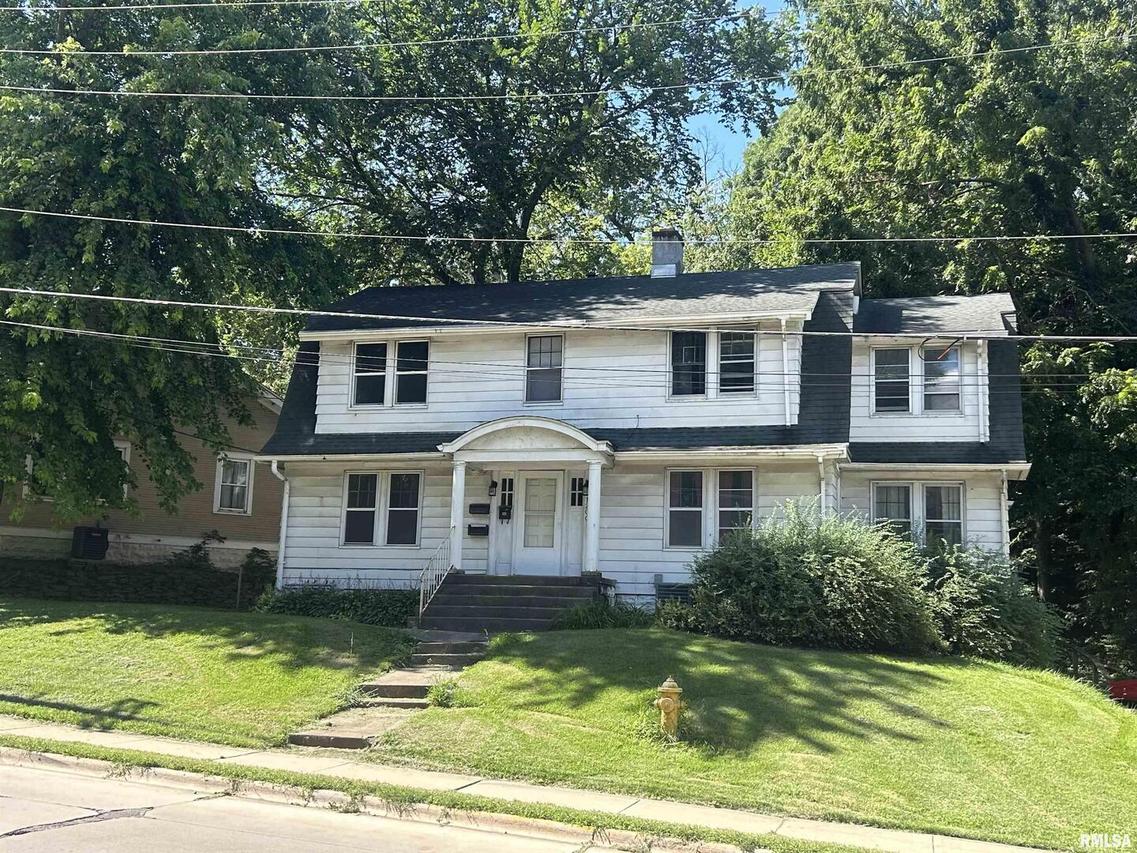 1200 25th St., Rock Island, IL 61201