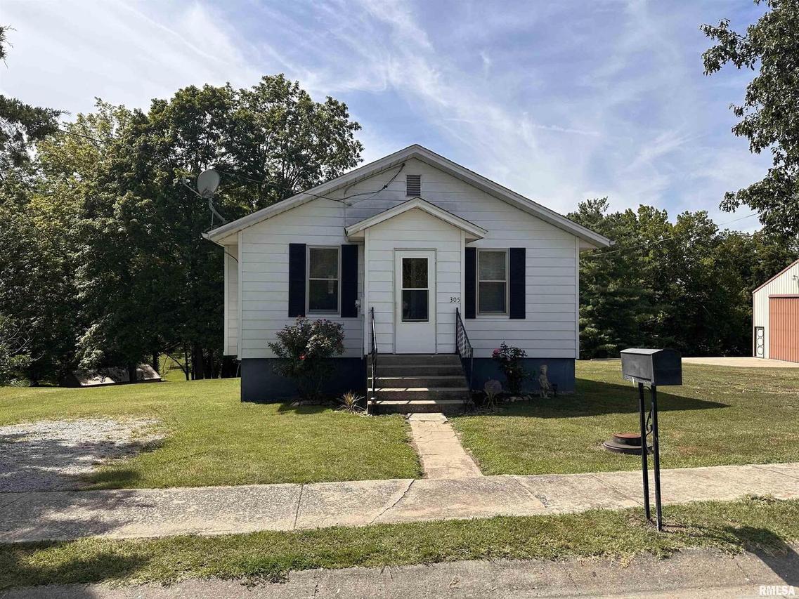 305 S Locust St., Jonesboro, IL 62952