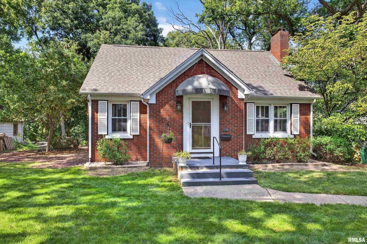 1133 20th Ave., East Moline, IL 61244