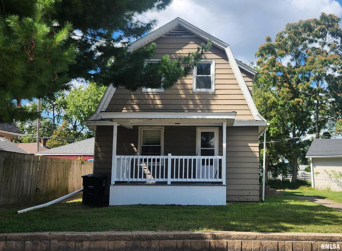 2419 Avenue Of The Cities Ave., Moline, IL 61265