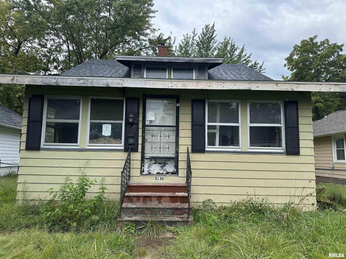 3136 9 1/2 St., Rockisland, IL 61201