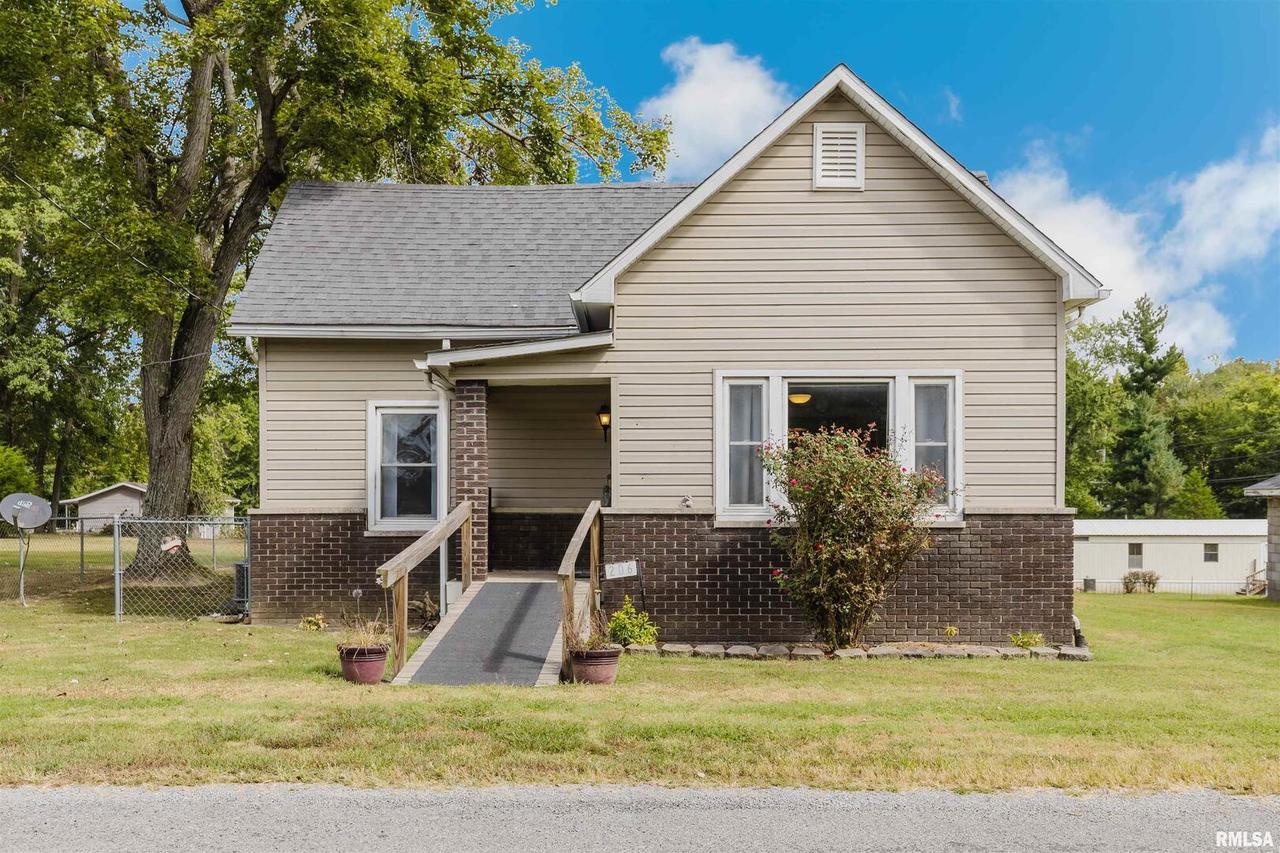 206 Hunter St., Marion, IL 62959