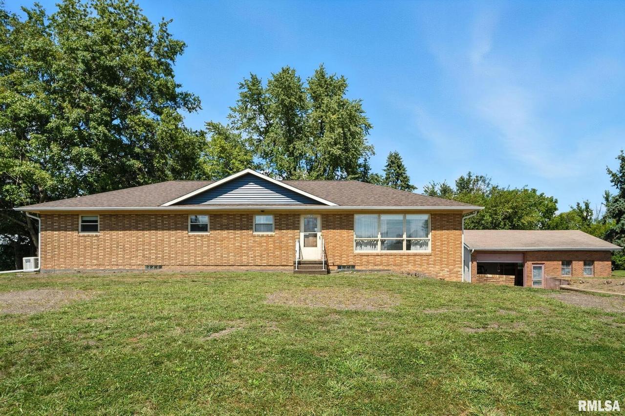 1370 120th Ave., Joy, IL 61260