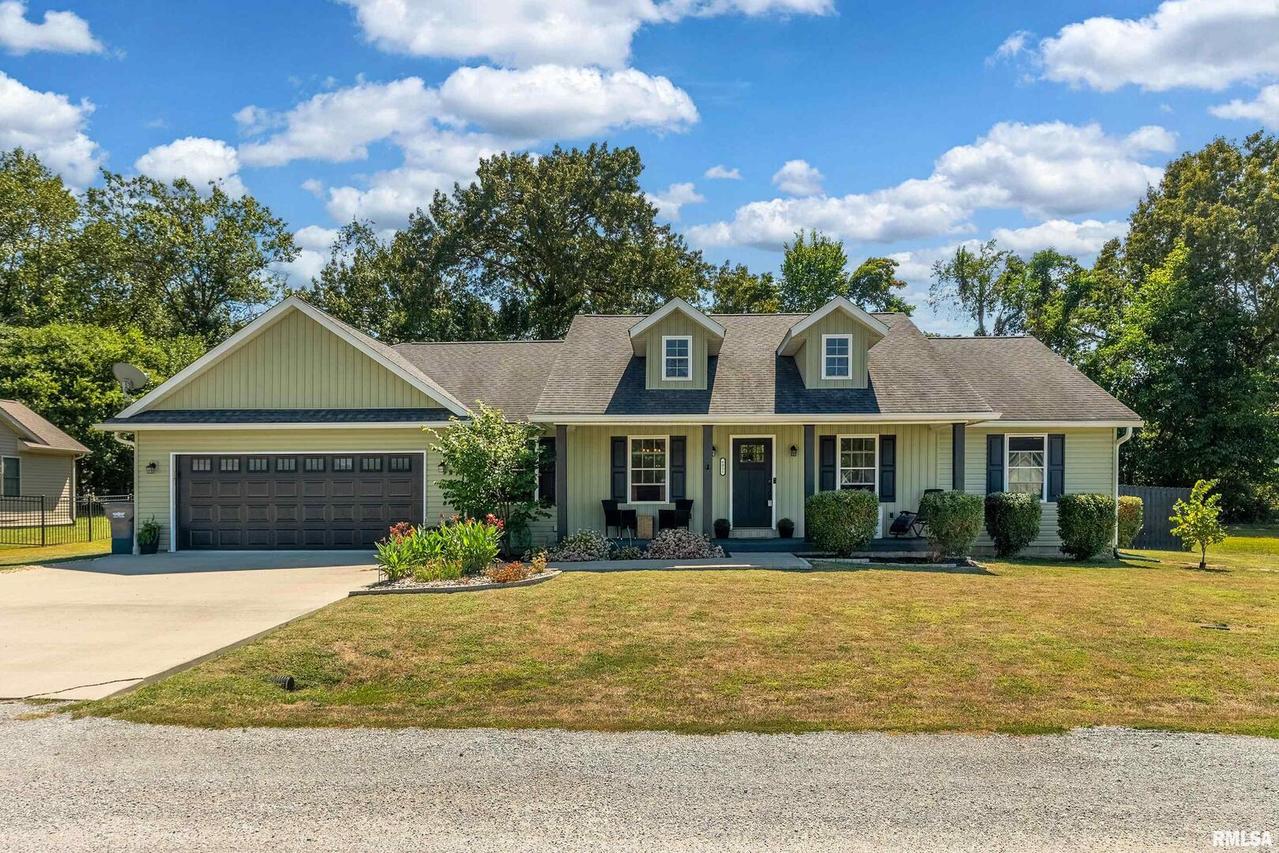 6031 Chandler Dr., Carterville, IL 62918