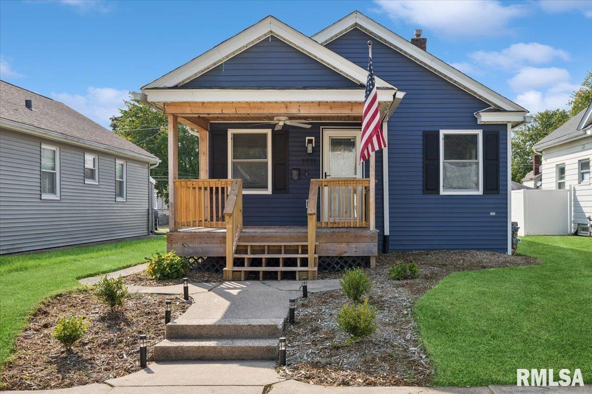 1911 23rd St. #A, Moline, IL 61265