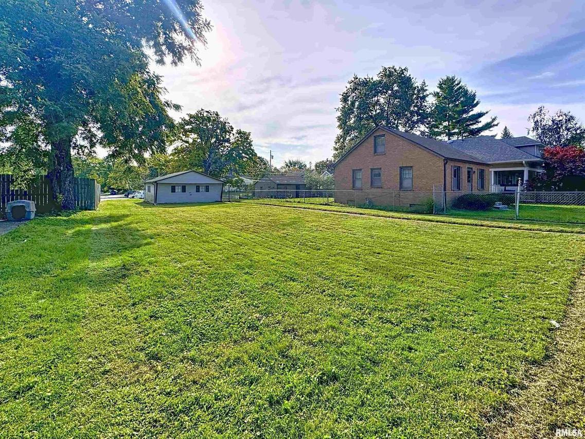 1223 31st St., Rock Island, IL 61201