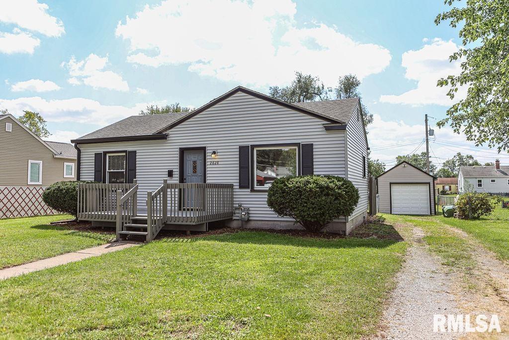 2628 38th Ave., Moline, IL 61265