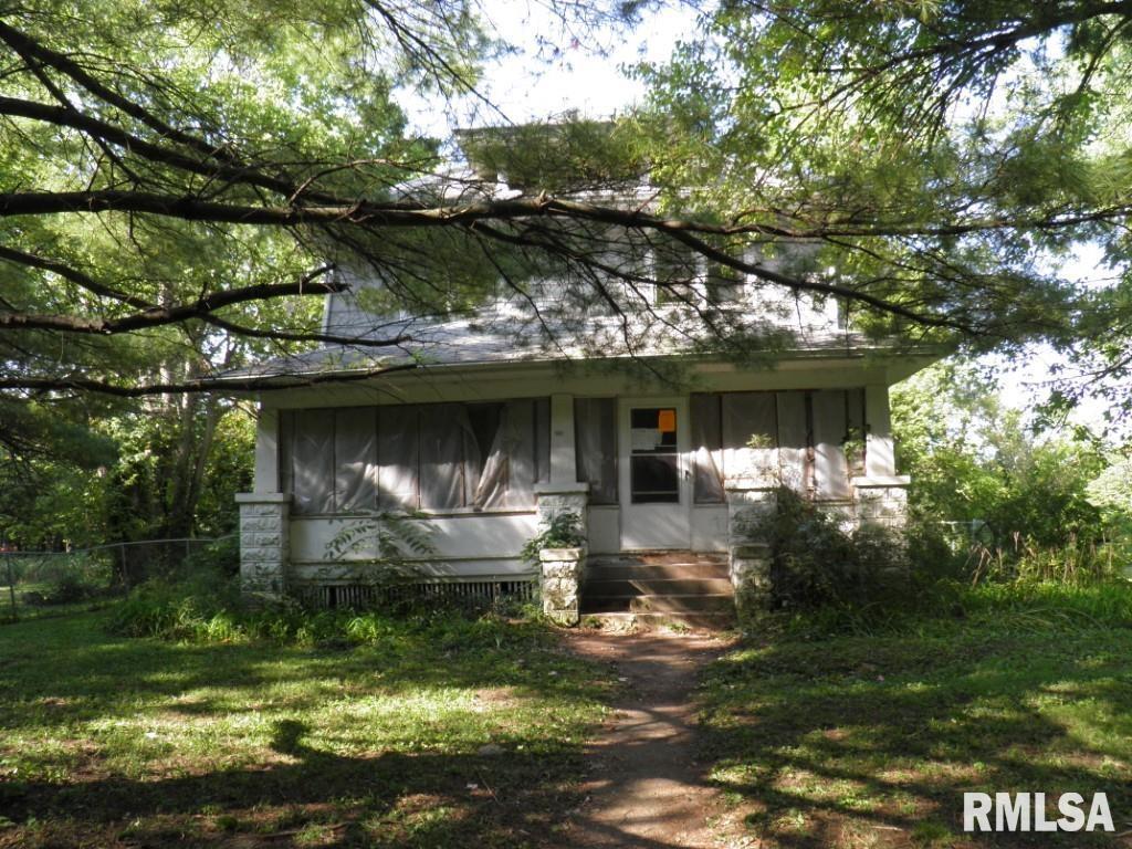 808 E 3rd Ave., Coal Valley, IL 61240