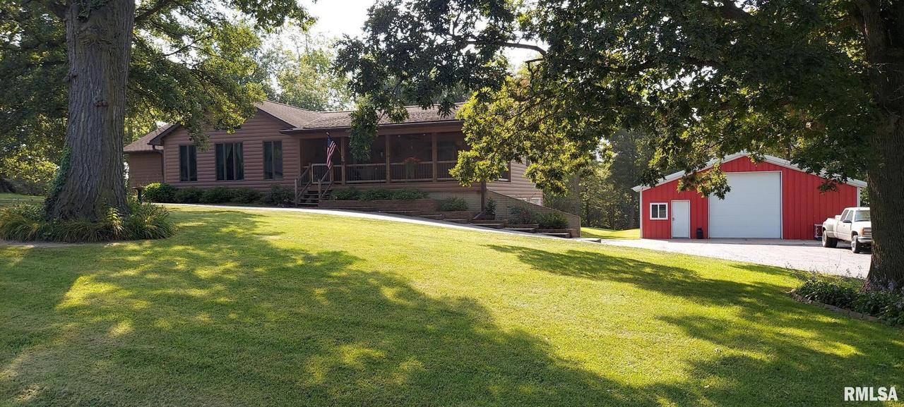 1382 300 St., Sherrard, IL 61281