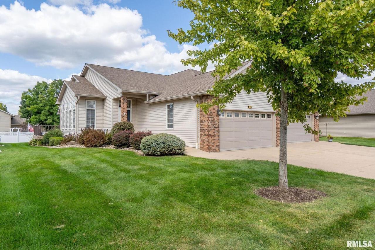 1105 18th Ave., Silvis, IL 61282