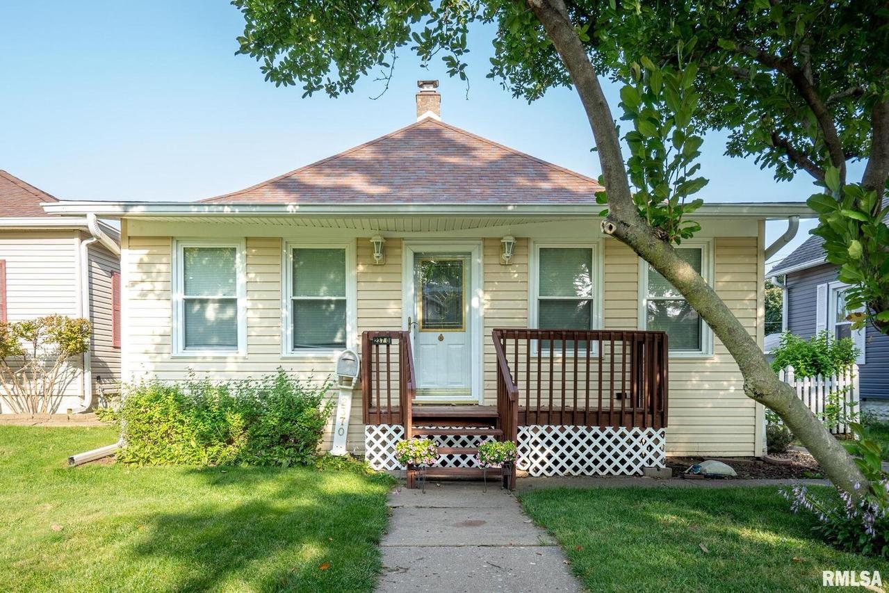 2370 31st St., Moline, IL 61265