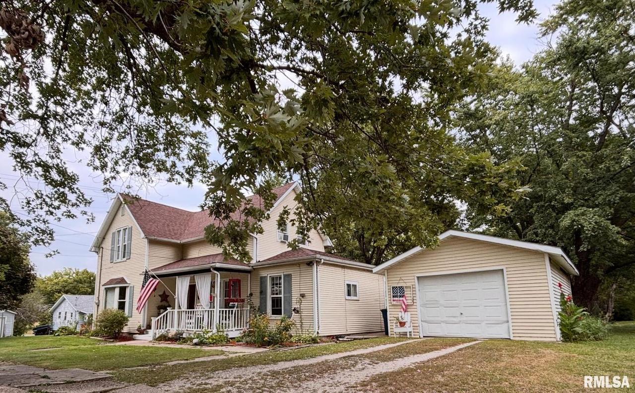 417 NE 2nd Ave., Galva, IL 61434