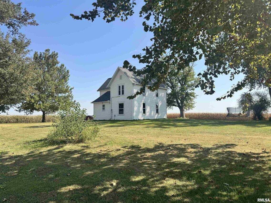 5515 Bunker Hill Rd., Fulton, IL 61252