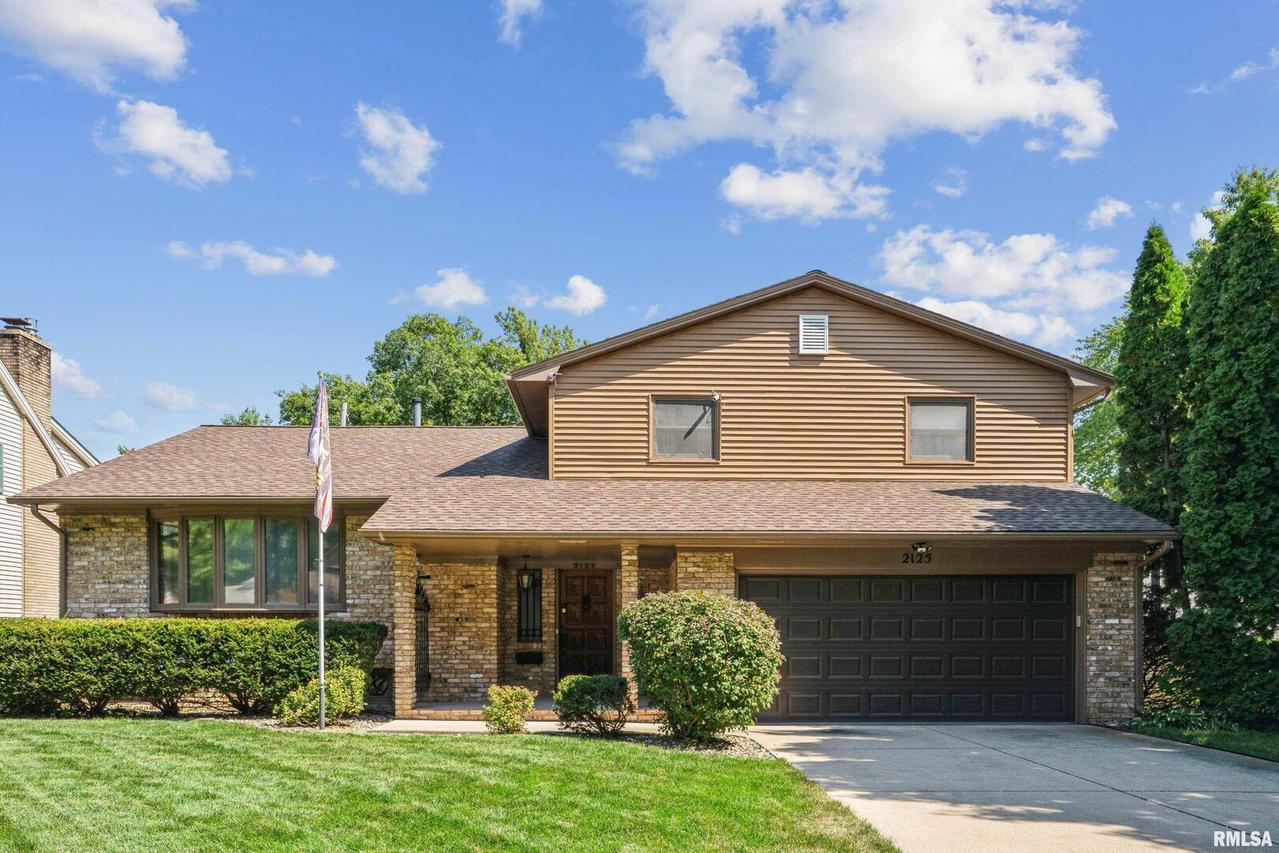 2125 21st St., Rock Island, IL 61201