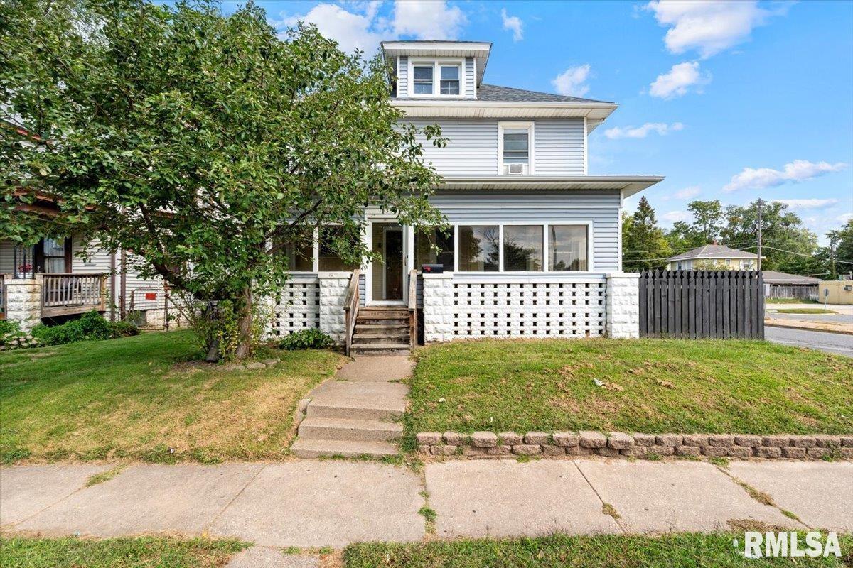 1035 17th Ave., Rock Island, IL 61201