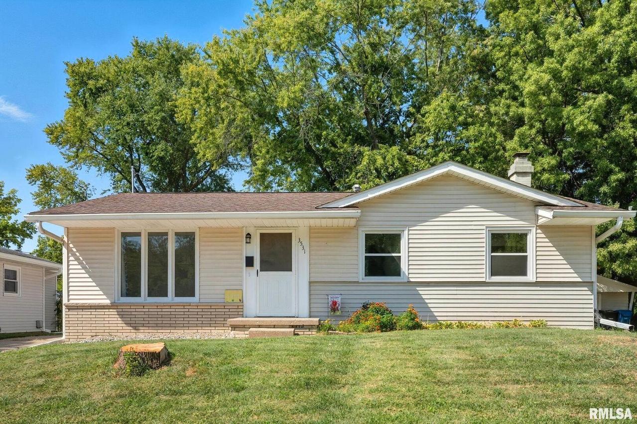 3531 38th St., Moline, IL 61265