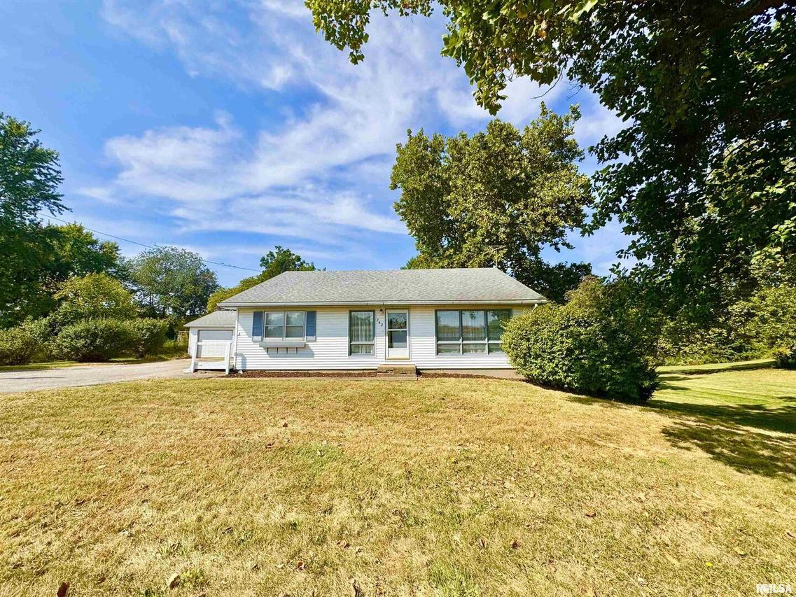 742 Highway 94, Aledo, IL 61231