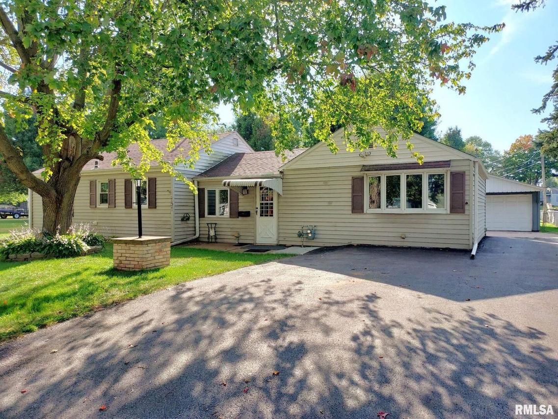 6707 33rd St., Moline, IL 61265