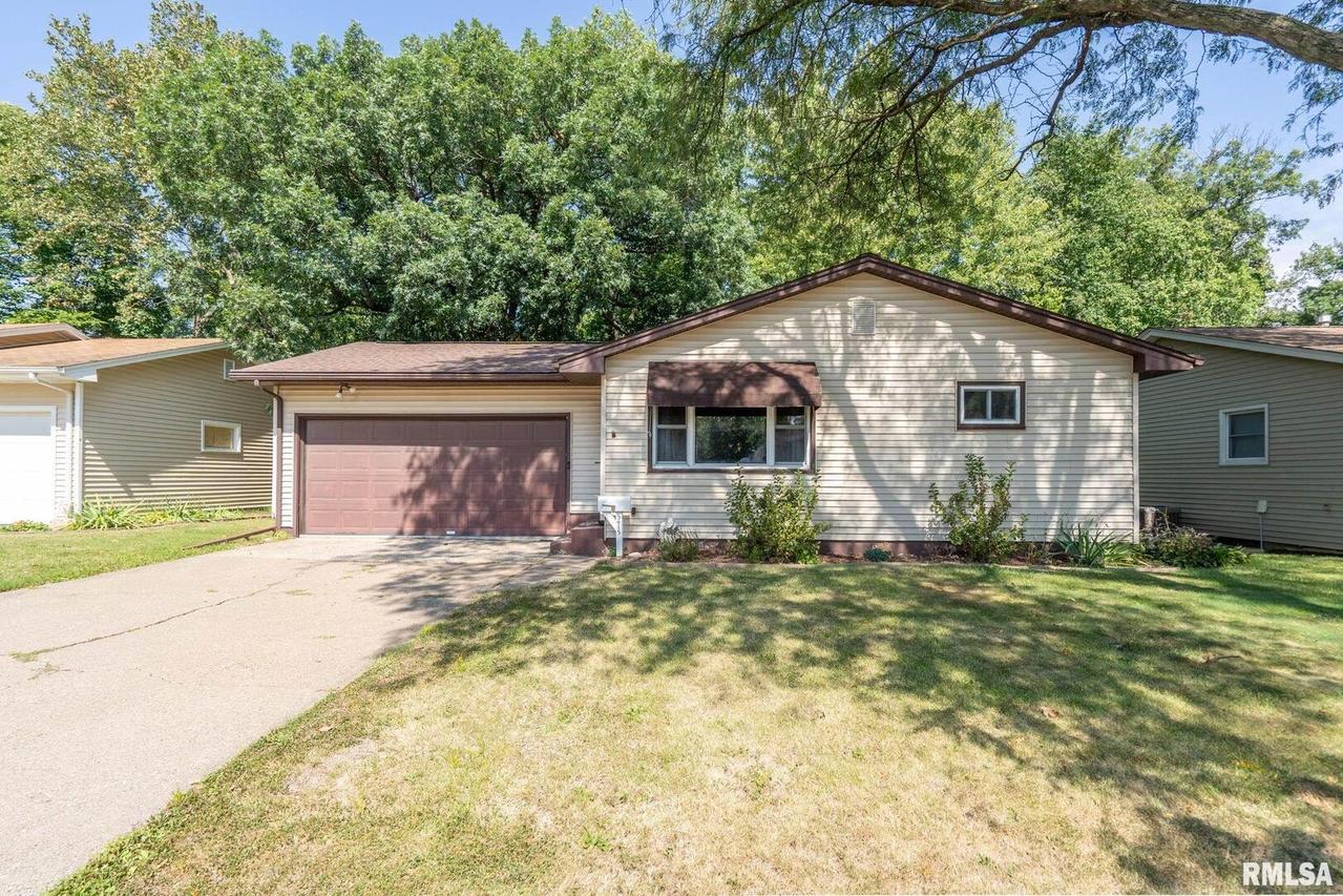 5415 11th Ave. #A, Moline, IL 61265