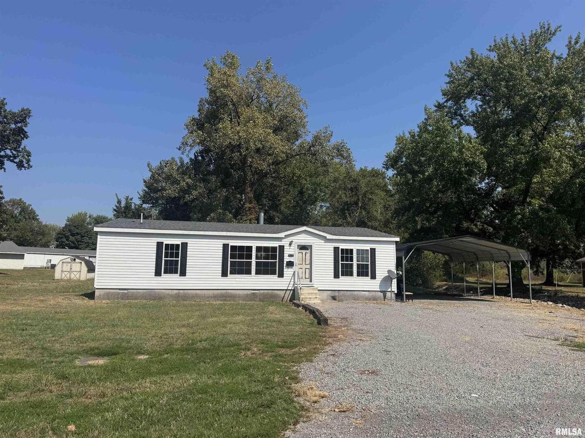 413 Walnut St., Zeigler, IL 62999