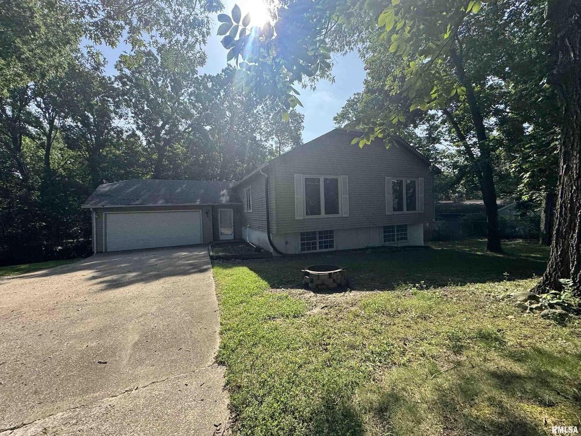 251 Illini Dr., Sparland, IL 61565