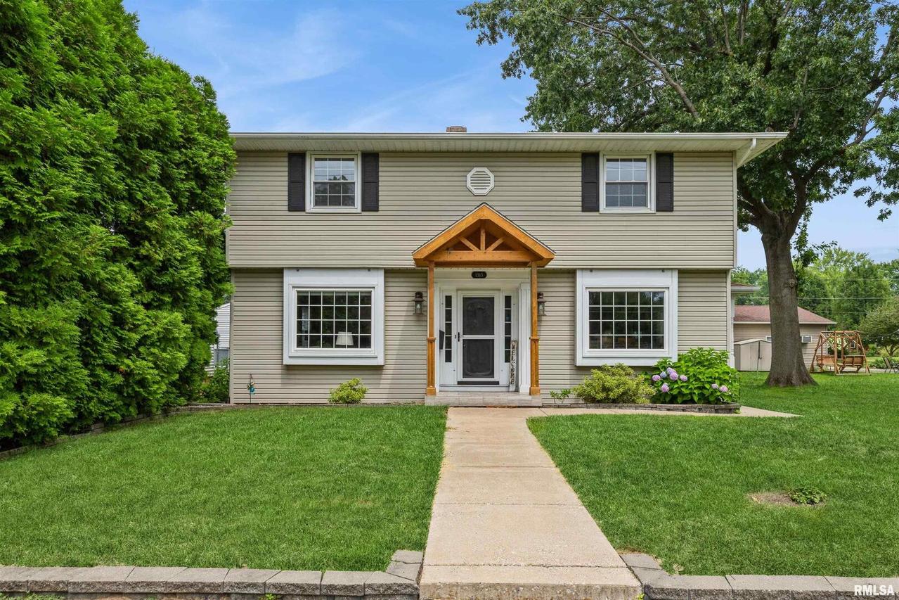 1313 30th Ave., Moline, IL 61265