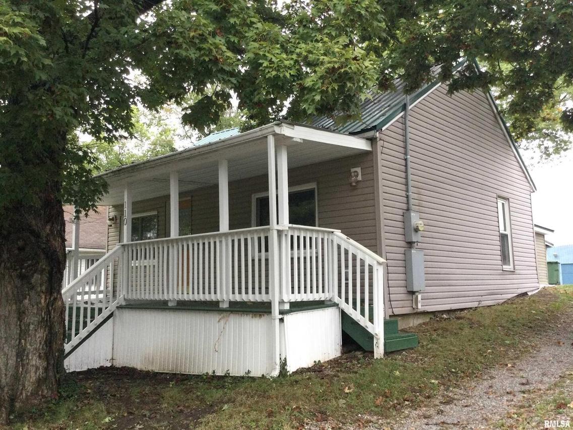 110 East Ave., Anna, IL 62906