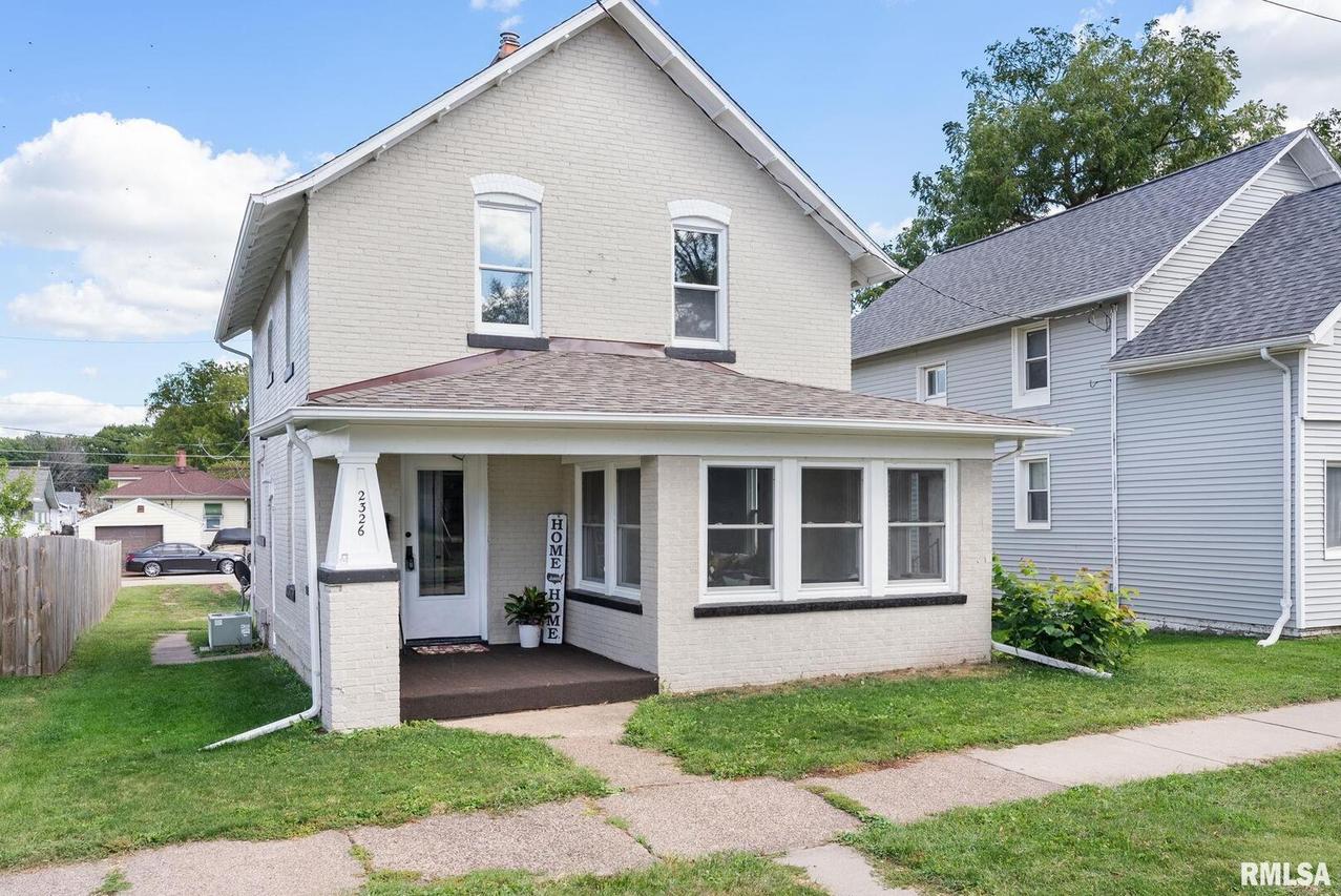 2326 5th St., Moline, IL 61265