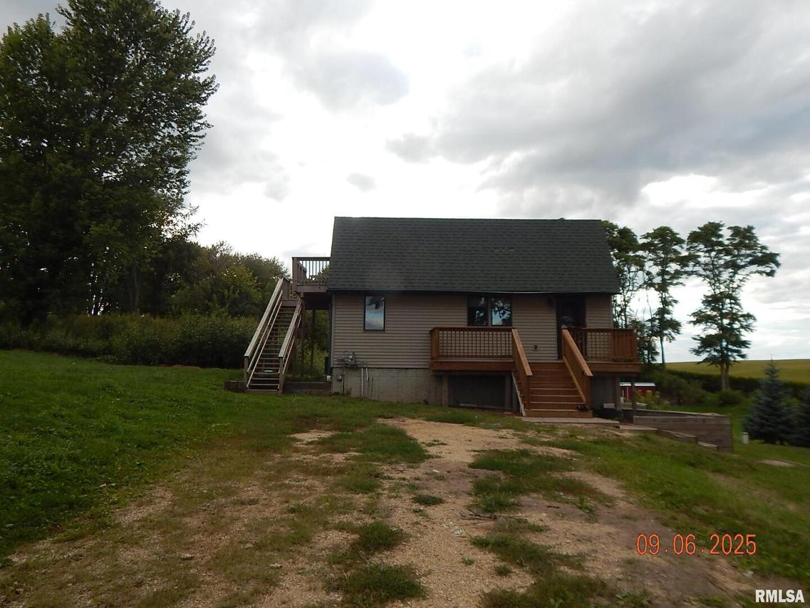 12465 Frog Pond Rd., Fulton, IL 61252