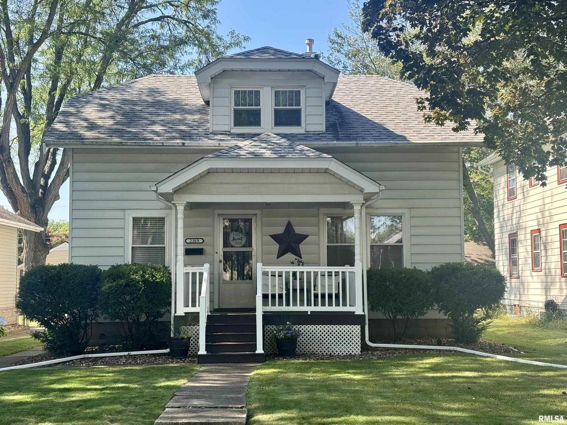 2369 29th St., Moline, IL 61265