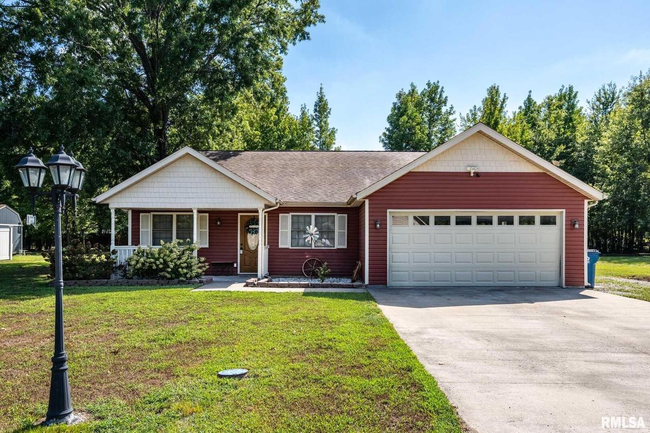 307 Noah Ln., Carterville, IL 62918