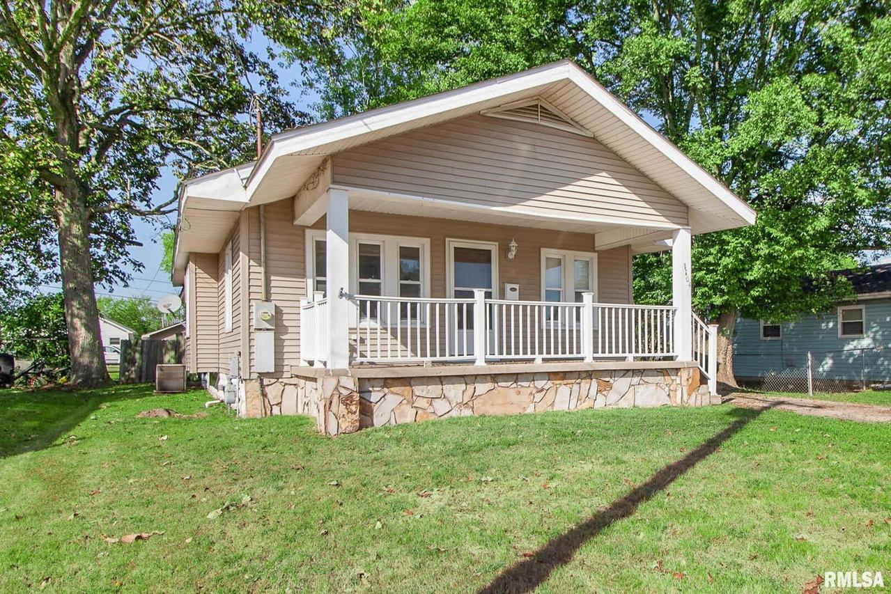 1104 E Reeves St., Marion, IL 62959