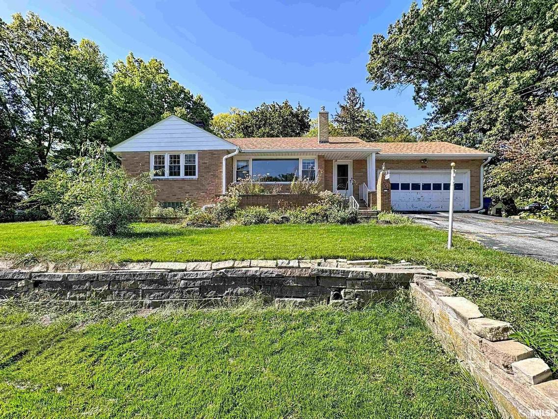 2615 18th St. #A, Moline, IL