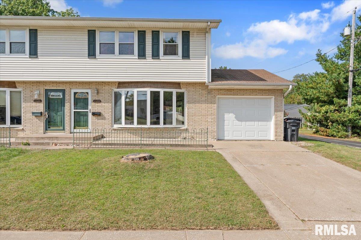 1129 48th St., Moline, IL 61265