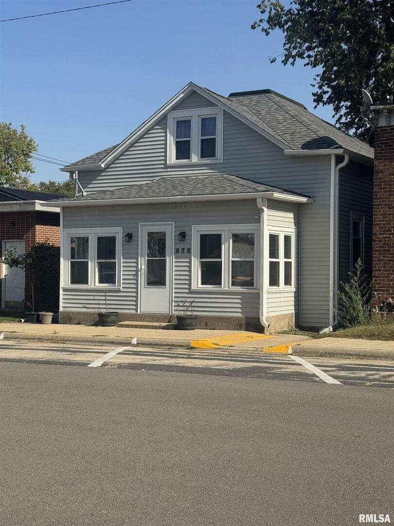 828 Main St., Erie, IL 61250